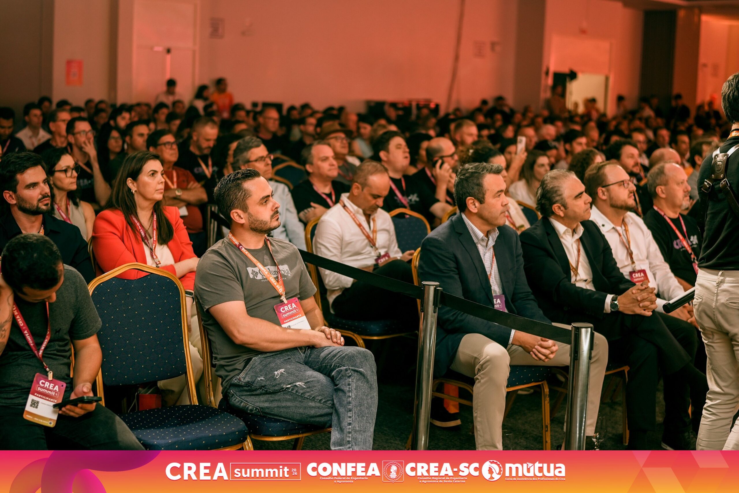 Cerimônia de abertura do CREA Summit 2026 em Balneário Camboriú
