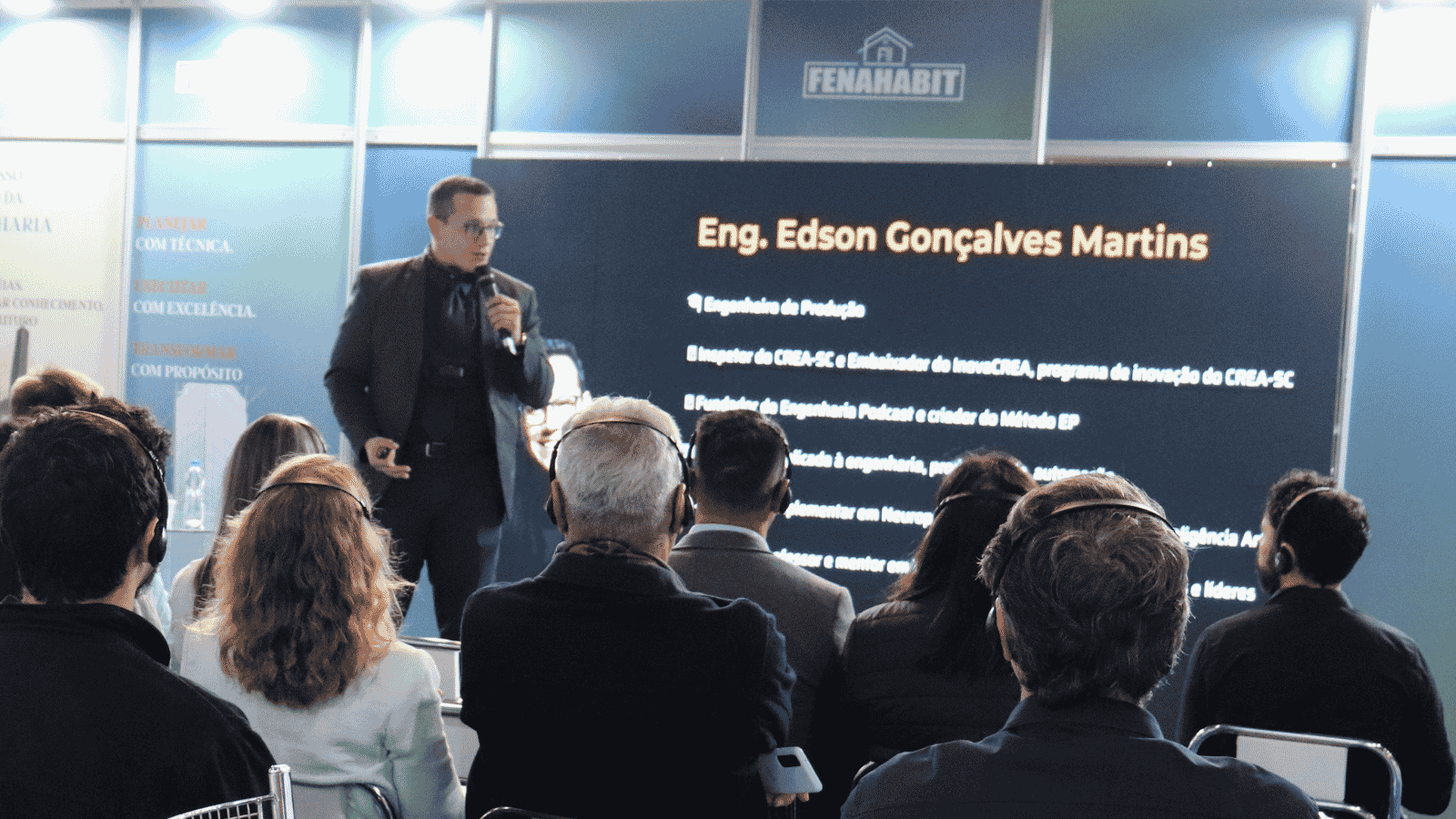 Palestra sobre Inteligência Artificial para plateia